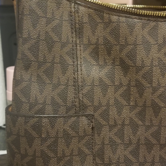 Michael Kors bag and wallet - Picture 5 of 7